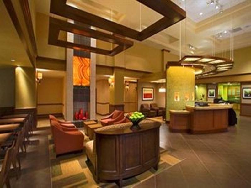 Comfort Suites Milwaukee West Exterior foto